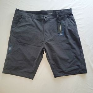 NWT KENNETH COLE SLIM FIT TECH SHORTS,  MEN'S 38
